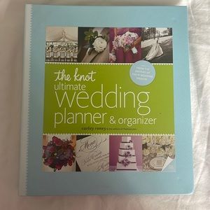 The Knot Wedding Planning binder - NEW!